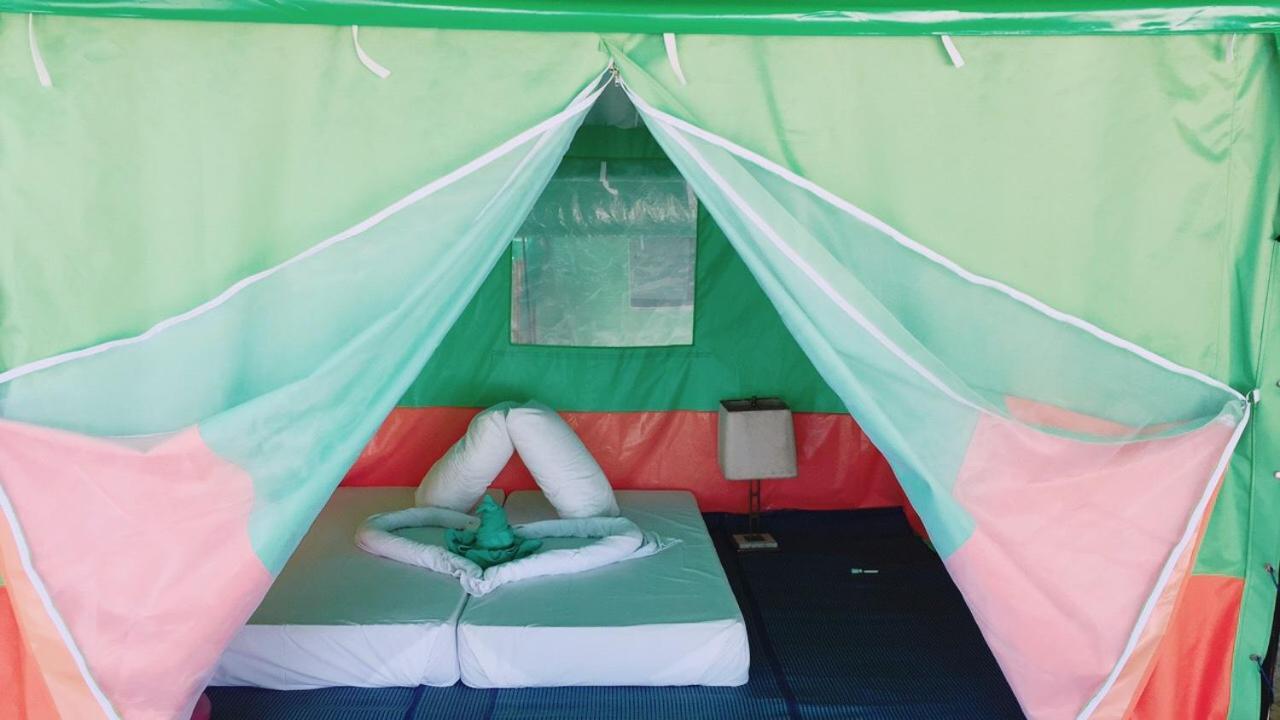 Koh Ngai Camping Restaurant @ Bar Eksteriør billede